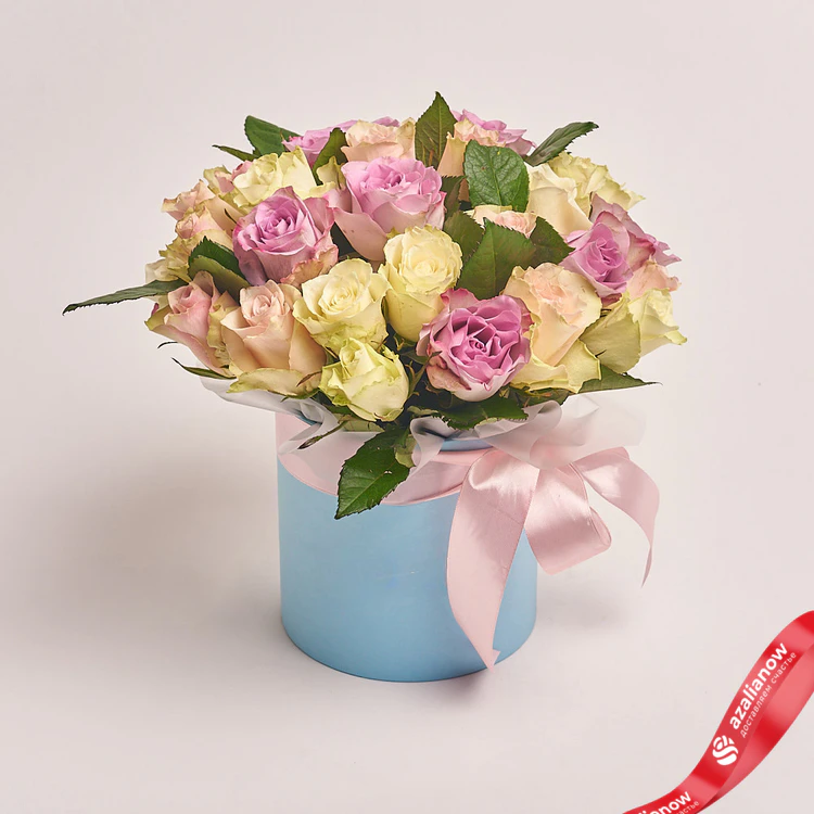 Букет из желтых и розовых роз в коробке от AzaliaNow