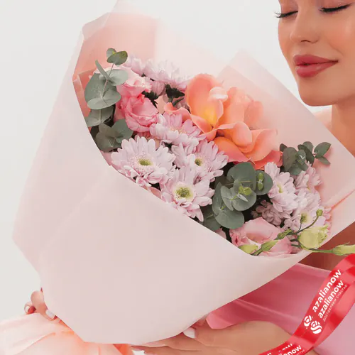 Букет из хризантем, лизиантусов и розы «Мой ласковый и нежный зверь» от AzaliaNow