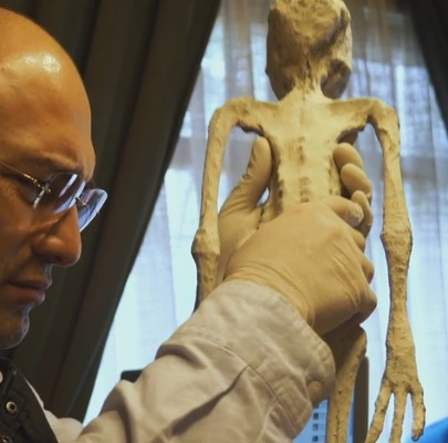 Картинки по запросу Новое видео исследования мумий инопланетян обнаруженных в Перу
