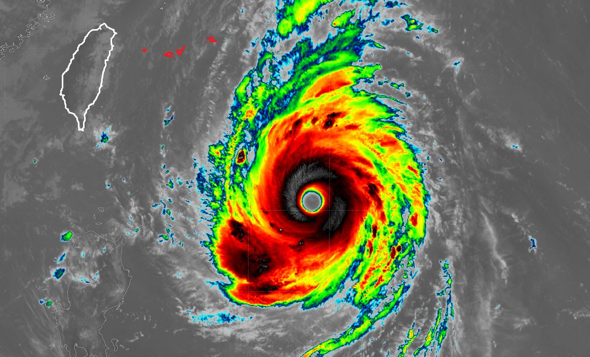 Тайфун сила. Супертайфун Trami. Тайфун Трами 2018. Тайфуны в тихом океане. Супертайфуна «Мавар».