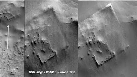 Зонд НАСА запечатлел на Марсе развалины огромного здания